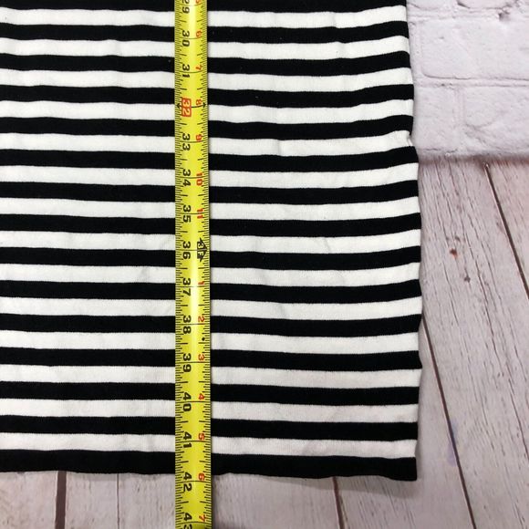 Torrid Women Size 2 Black & White Stripe Sweater-Knit Short Shift Dress B226 -10 - Picture 3 of 14